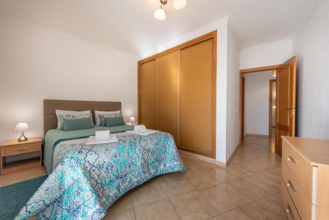 Apartamento Monarquia - T3 Quarteira Kültér fotó