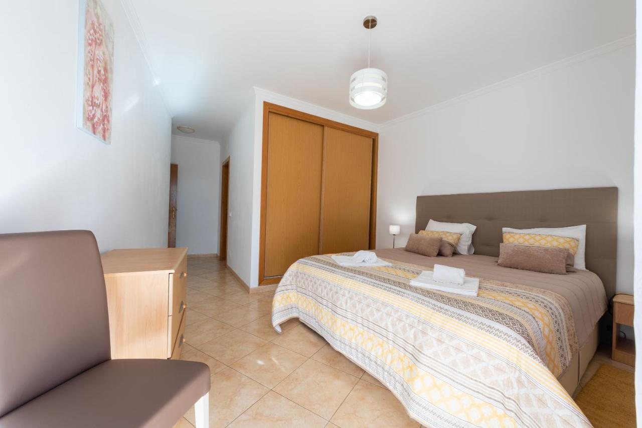 Apartamento Monarquia - T3 Quarteira Kültér fotó