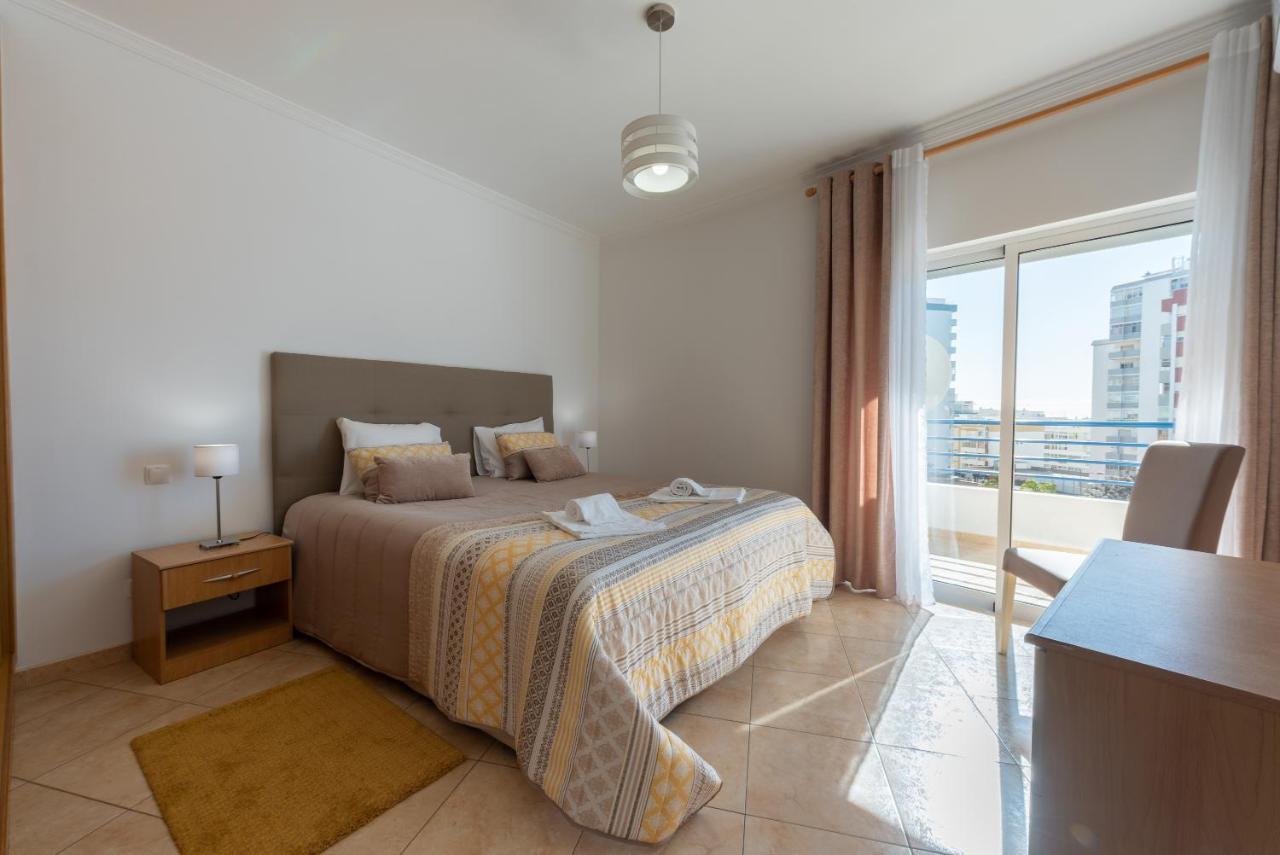 Apartamento Monarquia - T3 Quarteira Kültér fotó